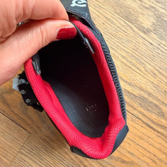 Peloton Shoes Unisex | Black & Red | Size 38 / 7 | Good Used Condition - Picture 6 of 9